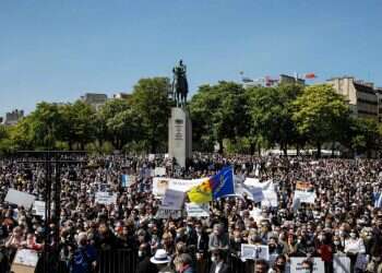בעצרת המחאה לזכר שרה הלימי בפריז, יהדות צרפת גילתה סימני שבירה