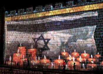 אש זרה: להישיר מבט אל המקומות העוצמתיים ביותר של הקדושה