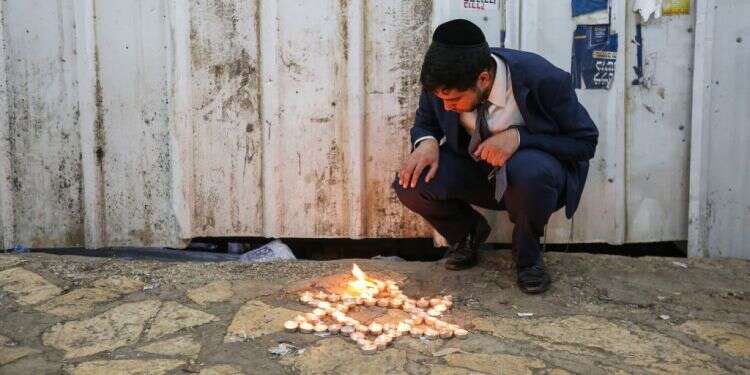 האסון במירון. צילום: דוד כהן, פלאש 90 סומכים על הנס: כשהקדושה דוחקת לשוליים את המנהל התקין