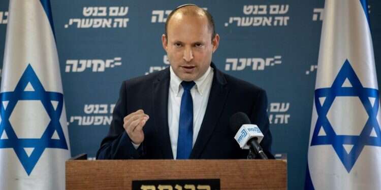 נפתלי בנט. צילום: יונתן זינדל/פלאש90 החוקים שעל רה"מ בנט להעביר בשבוע הראשון לכהונתו