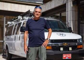 קצין המשטרה שהואשם בוועדת אור: "כבלו את ידי השוטרים"