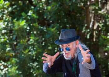 שלמה גרוניך. צילום: יהושע יוסף לא רק שירים פשוטים: מפרשת השבוע לשלמה גרוניך