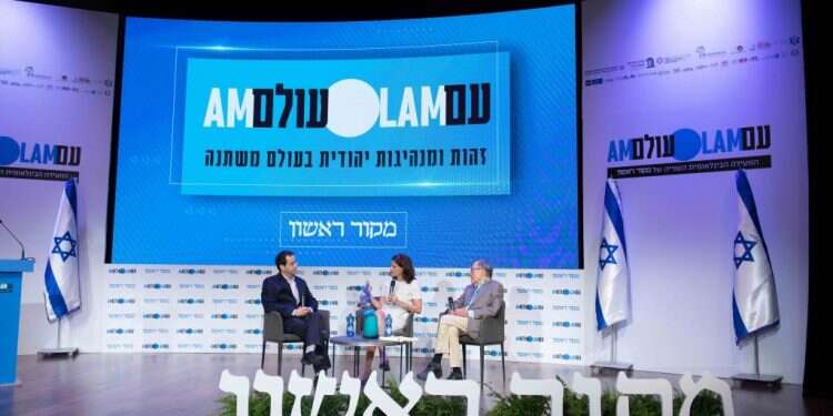 צפו: אנטישמיות 3.0: כיצד מתבטאת שנאת ישראל בעידן הנוכחי