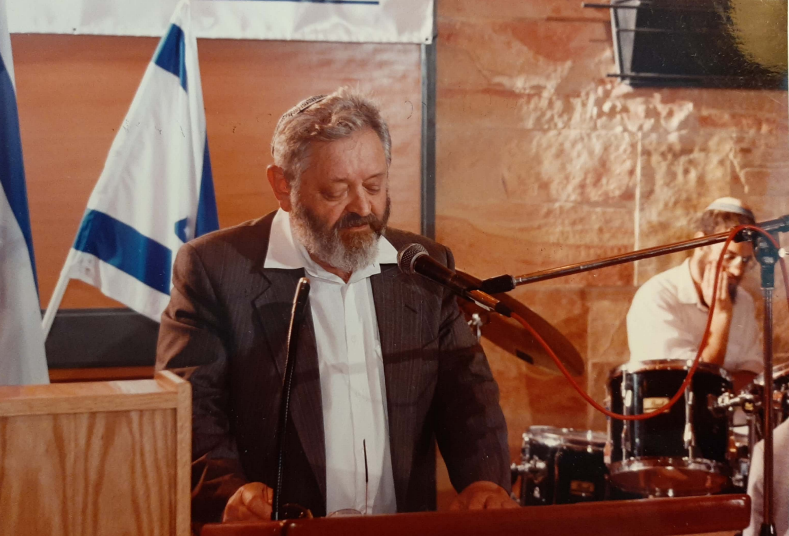 השופט טל בצעירותו. צילום באדיבות המשפחה
