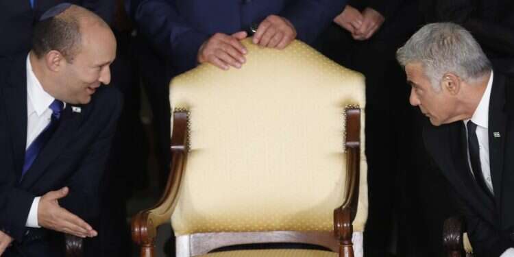 ממשלת בנט־לפיד: הזדמנות לצמצום רווחים היסטורי משמאל