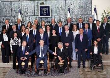 הסכנה הכי גדולה לממשלה אורבת מבפנים