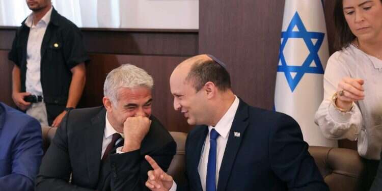 רה בנט ולפיד מכינים מראש את האליבי לכישלון