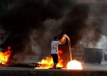 בישראל מעריכים: המשבר הכלכלי בלבנון מאיים על קיומו של חיזבאללה