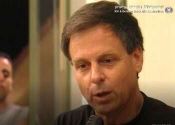 אילן רמון. צילום מסך מתוך הסרטון שנחשף צפו: סרטון נדיר של אילן רמון ז"ל מדבר על תקיפת הכור בעיראק