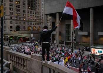 אימה אמריקנית: "יהודים כבר לא יסתובבו במנהטן עם כיפה"