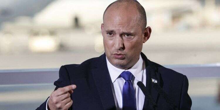 נפתלי בנט. צילום: AFP בנט רמז לאיראן: אויבינו יודעים כי אנו נחושים מהם פי כמה