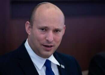 ראש הממשלה בנט בקריאה לבני הנוער: "צאו להתחסן, לפני שלא תוכלו"