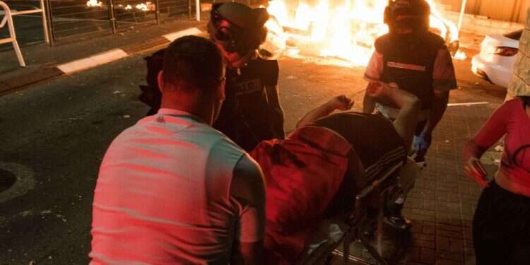 קן פרעות: בעכו מנסים להתאושש ולהבין איך חוזרים לחיות יחד