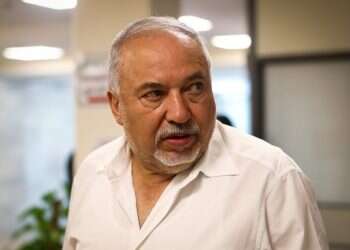 שר החקלאות מעכב את העלאת מחירי הביצים