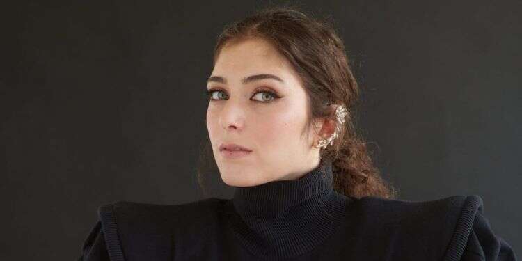 רוני דלומי. צילום: שי פרנקו רוני דלומי מצליחה לשמור על חיוביות. עד שהיא לא