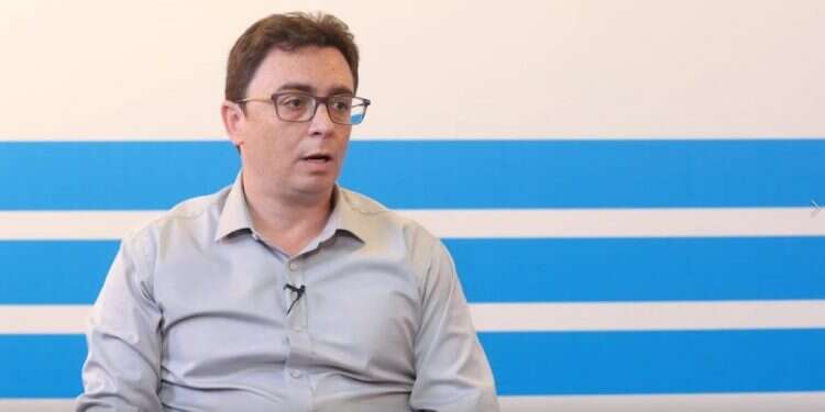 יאיר פינס בוועידת הנדל בנט ימנה את יאיר פינס למנכ"ל משרד ראש הממשלה