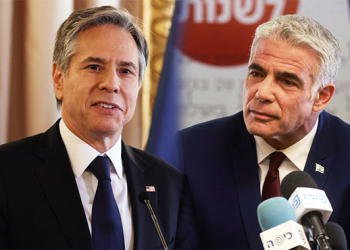 יאיר לפיד ואנתוני בלינקן. צילומים: AFP יאיר לפיד ואנתוני בלינקן ייפגשו לדון בהסכם הגרעין ובפלסטינים