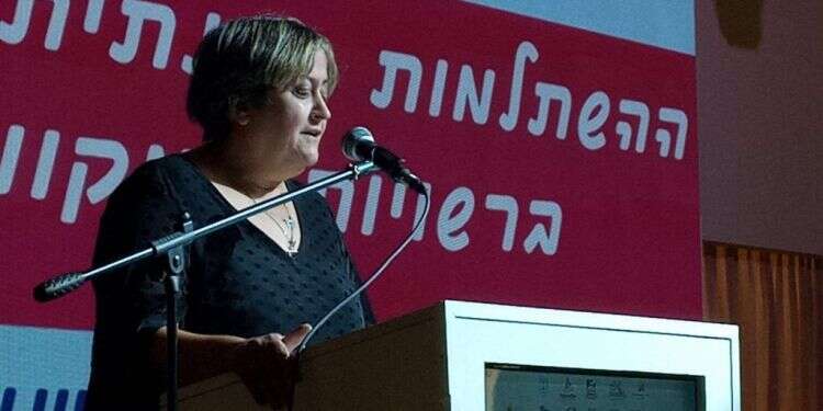 יריית הפתיחה: מזכ"לית הסתדרות המורים קראה להעלאת שכר