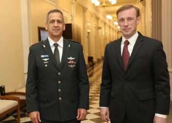 תקלות במתקני גרעין וכוכבי בוושינגטון: שאלה של תזמון?