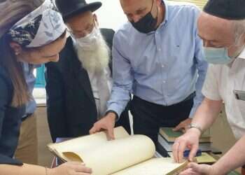 השר מתן כהנא: לשמור על עצמאות בתי הדין הרבניים