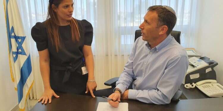 השר מתן כהנא והילה ניסן-פרידמן מינוי חדש: הדוברת של ראש הממשלה נפתלי בנט עוברת לעבוד עם השר מתן כהנא