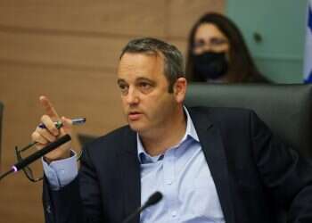 אושר: קנס כבד יוטל על היוצאים למדינות אסורות