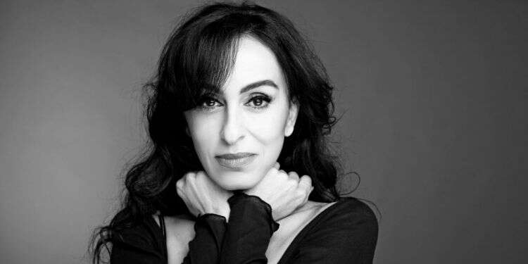 חושפת קשיי התאקלמות ולעג מצד הילדים עד שגילתה את קולה היפה ברבים. ריטה צילום: אורית פניני