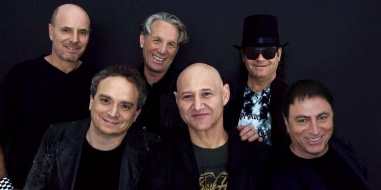 מה הקשר בין קרח ועדתו ללהקת תיסלם?