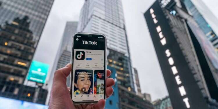 צילום: שאטרסטוק החלטה מפתיעה: מילת השנה של אוקספורד נבחרה בהשראת הטיקטוק