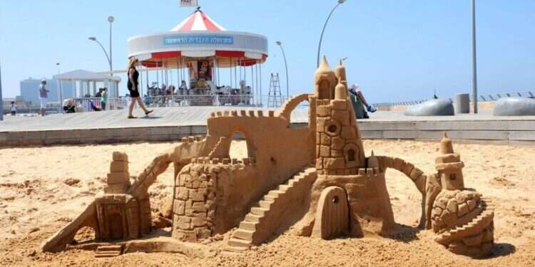 סדנת פיסול ארמונות בחול בנמל תל אביב. צילום: כפיר סיוון הפעילויות הכי שוות לשבוע הקרוב