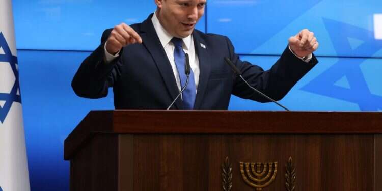 בנט בישיבת הקבינט: "המסכות הן הכלי החזק ביותר להתמודד עם הקורונה"