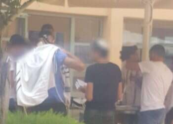 פנייה למשרד החינוך: מנהל חטיבה אסר על תלמידים להניח תפילין בביה"ס