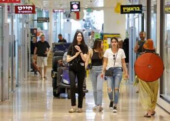 פרופ' ערן סגל: מקדם ההדבקה ירד, גם באנגליה