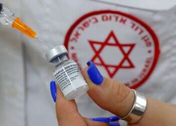 מהבוקר: הקפאה בחיסון מתחסנים חדשים בני 15-12