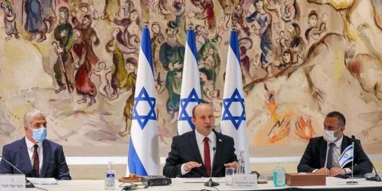 ישיבת ממשלה. צילום: AFP השבוע בכנסת: שלושת המבחנים הצפויים לקואליציה