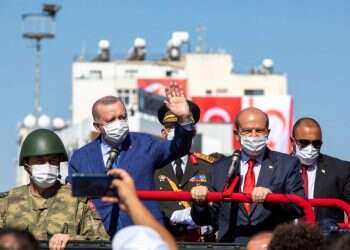 פרש טורקי: למה נשיאת יוון כל כך דאגה משיחת ארדואן-הרצוג?