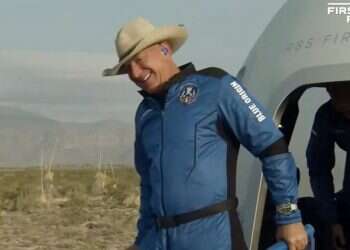 טיול בחלל: המעבורת של המיליארדר ג'ף בזוס חזרה בשלום