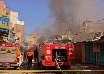 עזה, הבוקר. צילום: AFP פיצוץ מסתורי בשוק בעזה: הרשויות מדווחות על הרוג ועשרות פצועים