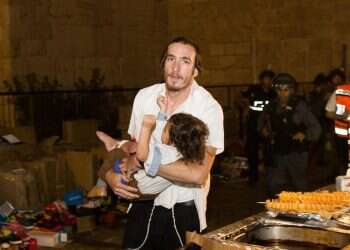 הרב נחמיה לביא ואהרון בנט יונצחו בכיכר ברובע המוסלמי