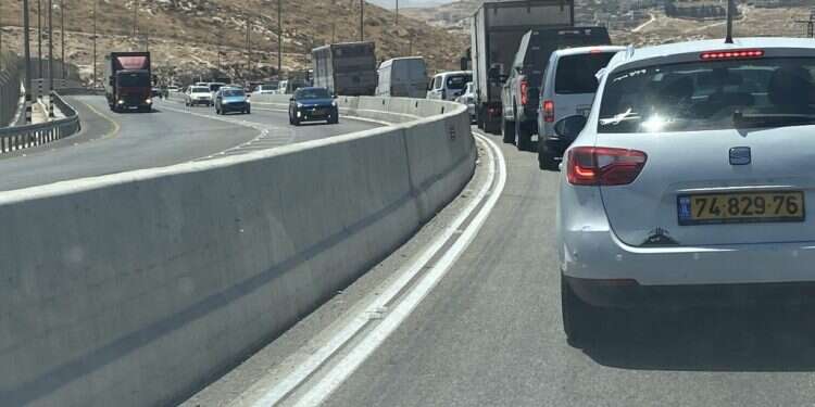 דרכי ציון פקוקות: מדוע המהפך בכבישים דילג על יו"ש?