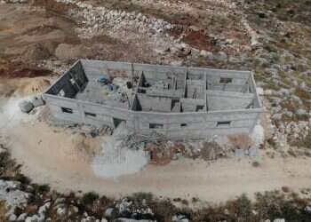 רק לאחר עתירה לבג"ץ: נהרס המבנה הפולשני באתר הארכיאולוגי בשומרון