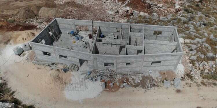 רק לאחר עתירה לבג"ץ: נהרס המבנה הפולשני באתר הארכיאולוגי בשומרון