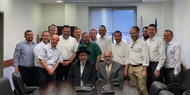 הרב לאו מתנגד לשינויים ברבנות הראשית: "כן לייעול – לא לחיסול"