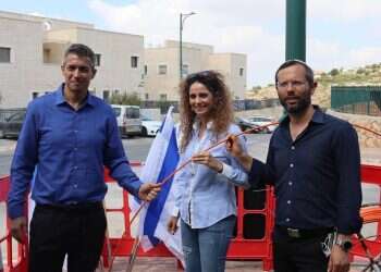 בשורה לתושבי בנימין: נחנך פרויקט התקנת סיבים אופטיים