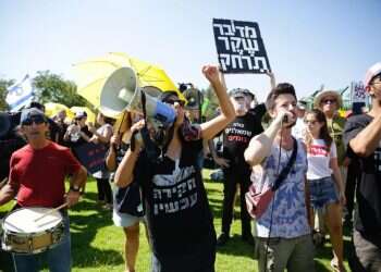 ראש הממשלה הוחלף, אז למה קריים מיניסטר לא מצליחים לשחרר?