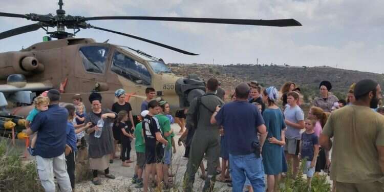 מסוק קרב של חיל האוויר ביצע נחיתת חירום ליד היישוב עלי בבנימין