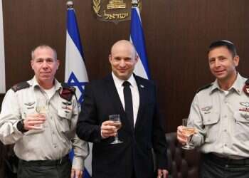 "זכינו למה שמשה רבינו לא זכה": טקס פרידה מהמזכיר הצבאי של ראש הממשלה