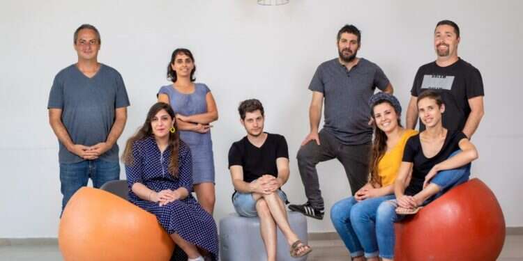 עובדי הדיגיטל של מקור ראשון. צילום: אריק סולטן מקור ראשון זכה בתחרות אתגר החדשנות של גוגל