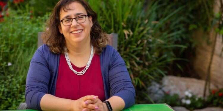 רננית ברמן. צילום: אריק סולטן "היום אני אומרת לקב"ה: אם אתה רוצה שאתחתן – תביא אותו אליי"