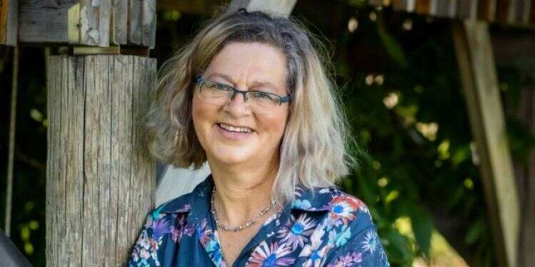 "זה לא גיל להתחיל לחפש אינטימיות ובן זוג. ובכל זאת, אני מנסה"